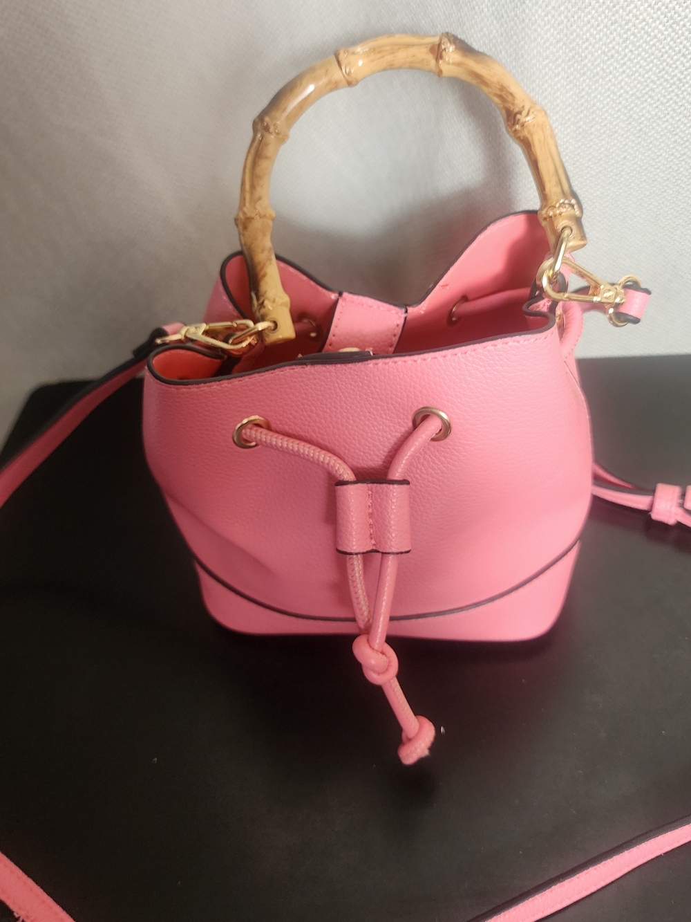 Source Unknown Pink Bamboo-Handle Crossbody Bucket Bag